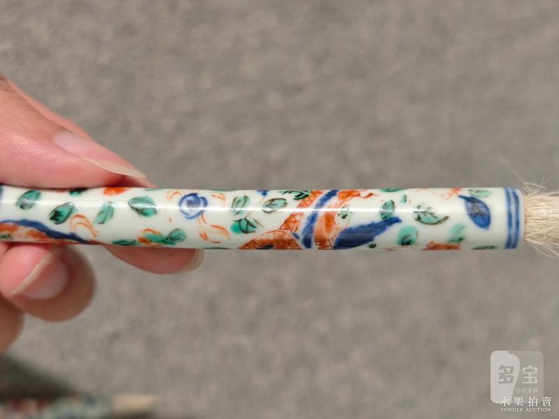 明万历 青花五彩龙凤纹笔管连帽（一对） - 图11